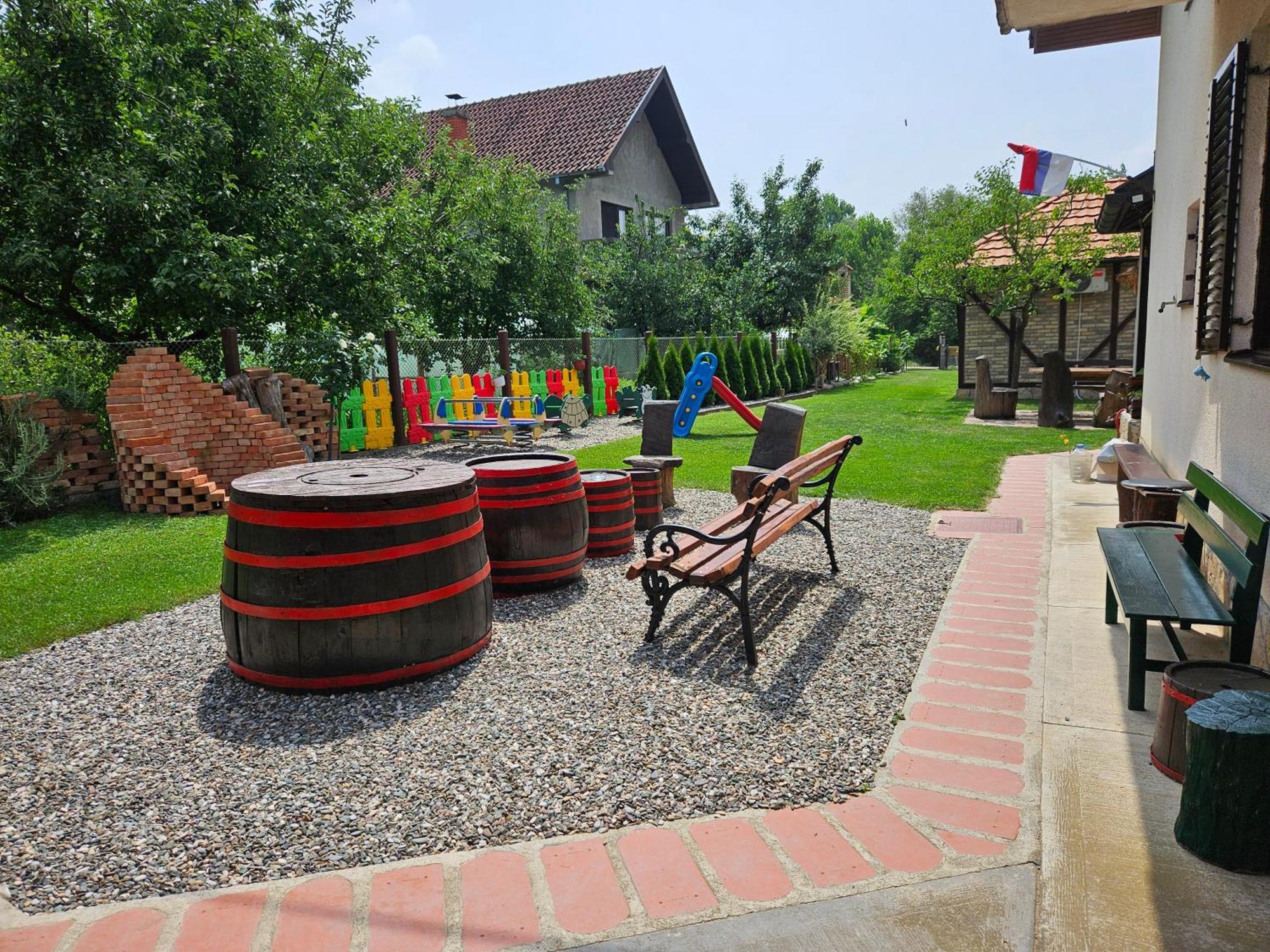 Drinska Dedovina * Gornja Tresnjica